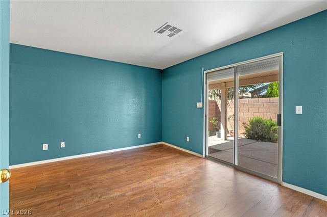 2204 Port Avenue, Las Vegas, NV 89106