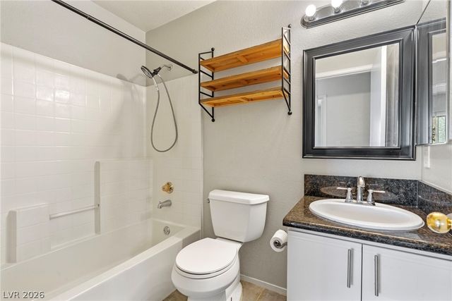 2204 Port Avenue, Las Vegas, NV 89106