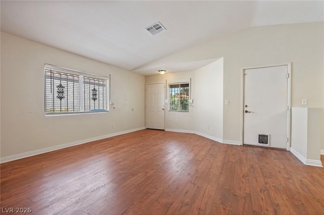 2204 Port Avenue, Las Vegas, NV 89106