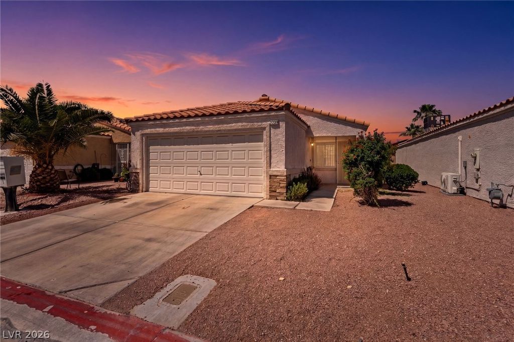 2204 Port Avenue, Las Vegas, NV 89106