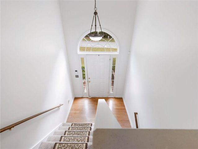212 Cobblestone Lane, Mcdonough, GA 30252