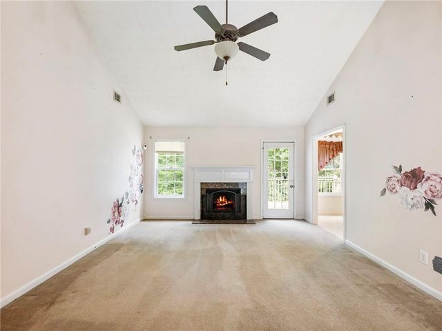 212 Cobblestone Lane, Mcdonough, GA 30252