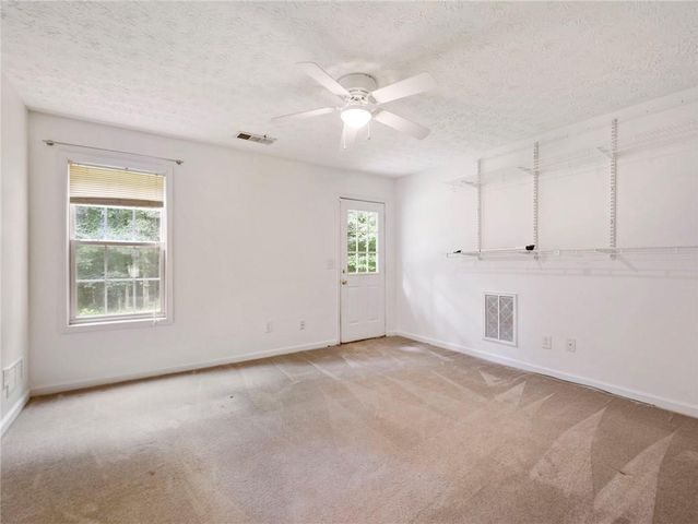 212 Cobblestone Lane, Mcdonough, GA 30252