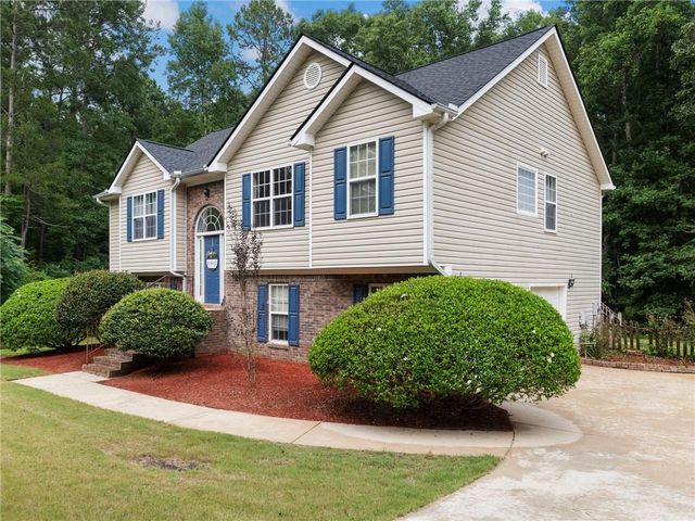 212 Cobblestone Lane, Mcdonough, GA 30252