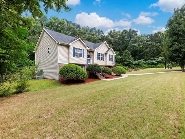 212 Cobblestone Lane, Mcdonough, GA 30252