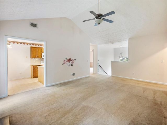212 Cobblestone Lane, Mcdonough, GA 30252