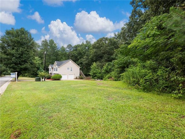 212 Cobblestone Lane, Mcdonough, GA 30252