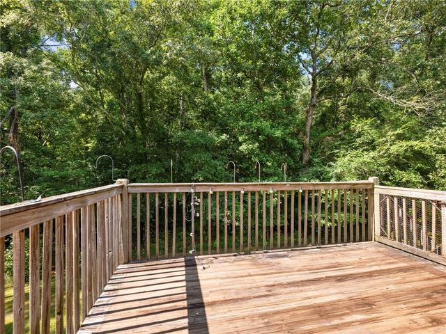 212 Cobblestone Lane, Mcdonough, GA 30252