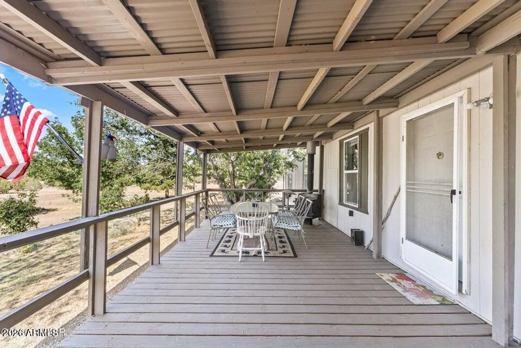 Image 25 of property listing at 480 FREEDOM Lane, Show Low, AZ 85901