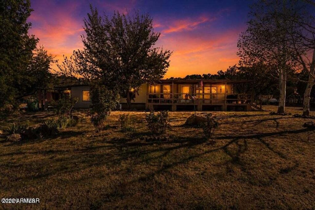 Image 3 of property listing at 480 FREEDOM Lane, Show Low, AZ 85901