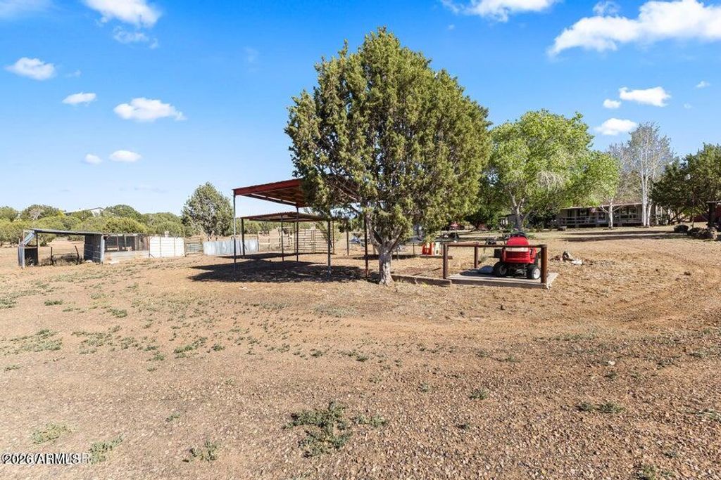 Image 34 of property listing at 480 FREEDOM Lane, Show Low, AZ 85901