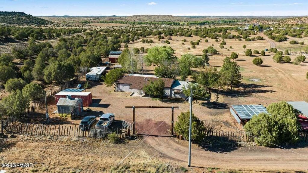 Image 39 of property listing at 480 FREEDOM Lane, Show Low, AZ 85901