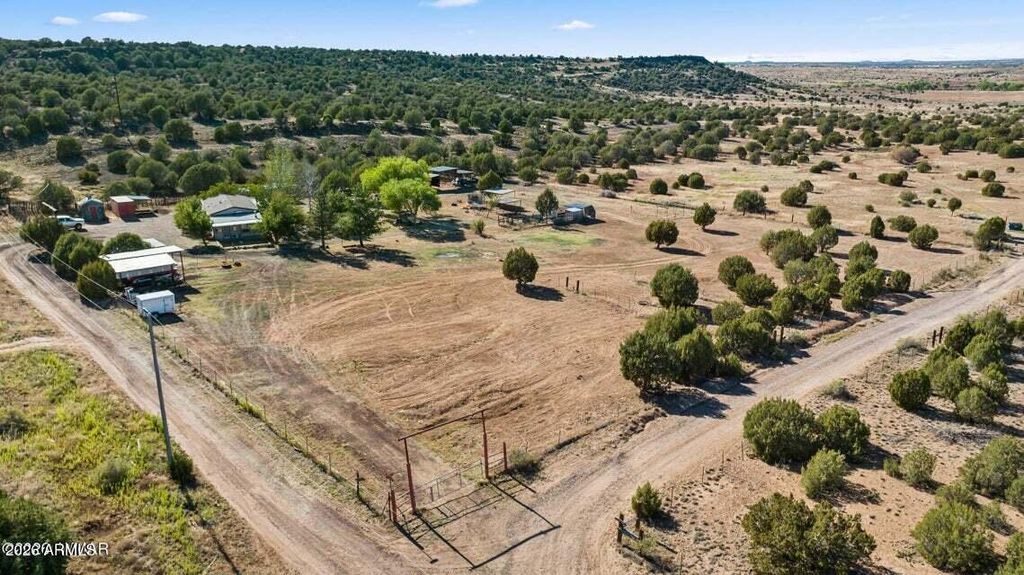 Image 43 of property listing at 480 FREEDOM Lane, Show Low, AZ 85901