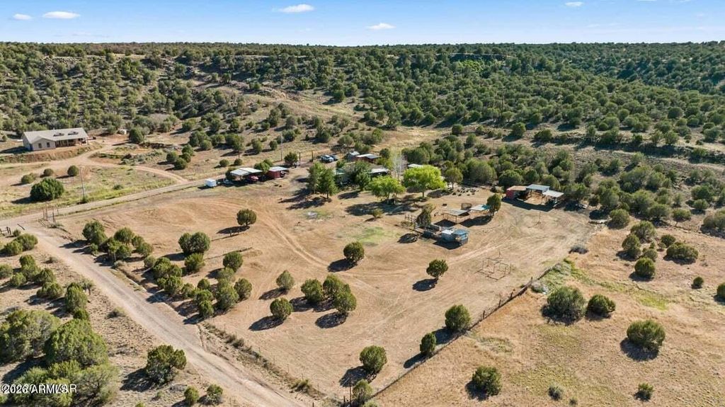 Image 45 of property listing at 480 FREEDOM Lane, Show Low, AZ 85901