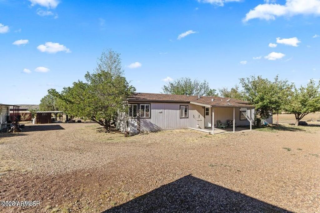 Image 5 of property listing at 480 FREEDOM Lane, Show Low, AZ 85901