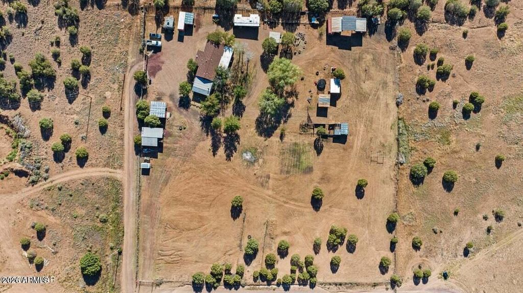 Image 50 of property listing at 480 FREEDOM Lane, Show Low, AZ 85901