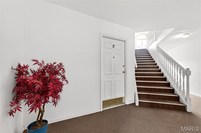 4525 Eli Drive F, St Louis, MO 63128