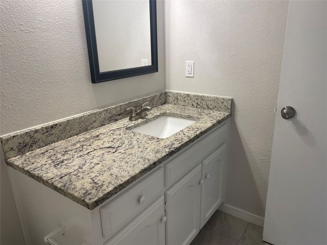 516 Erikson Trail, Irving, TX 75060