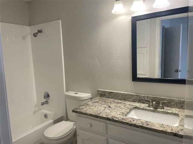 516 Erikson Trail, Irving, TX 75060