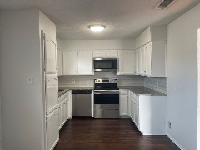 516 Erikson Trail, Irving, TX 75060