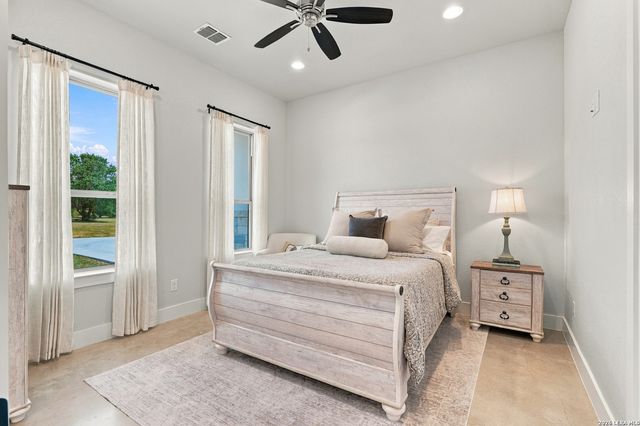 31131 WINDMILL LN, Bulverde, TX 78163
