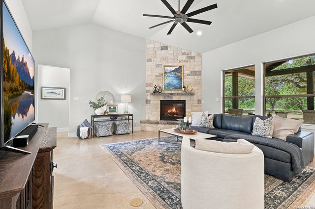 31131 WINDMILL LN, Bulverde, TX 78163