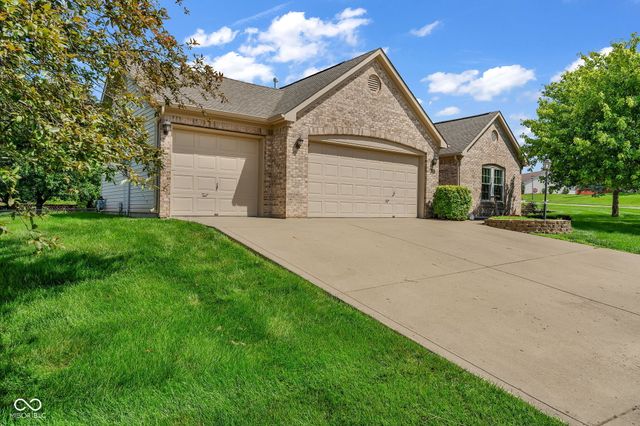 1340 Shortridge Drive, Greenwood, IN 46143