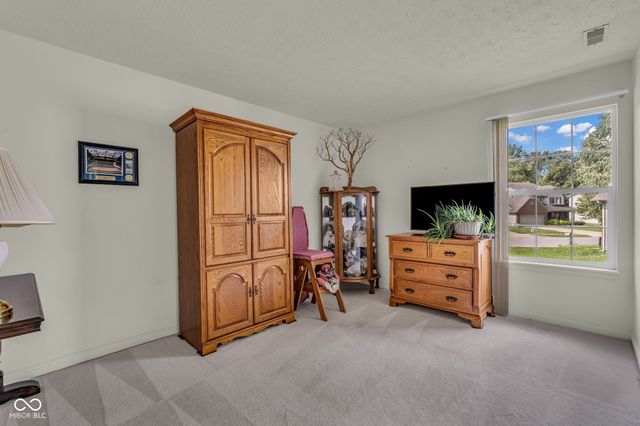 1340 Shortridge Drive, Greenwood, IN 46143