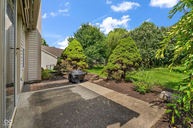 1340 Shortridge Drive, Greenwood, IN 46143