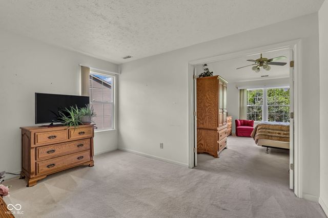1340 Shortridge Drive, Greenwood, IN 46143
