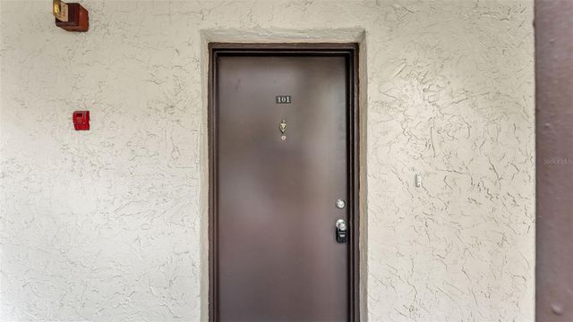 2025 SYLVESTER ROAD N101, Lakeland, FL 33803