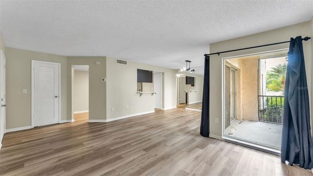 2025 SYLVESTER ROAD N101, Lakeland, FL 33803