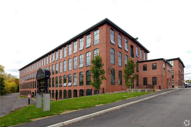 75 POCASSET Street 208, Johnston, RI 02919