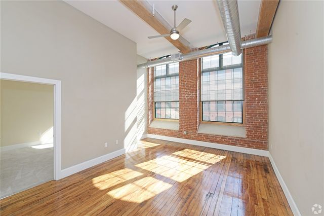 75 POCASSET Street 208, Johnston, RI 02919