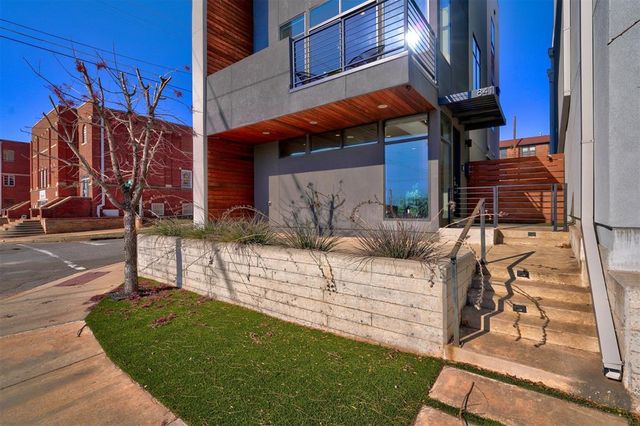 841 NW 6th Street, Oklahoma City, OK 73106