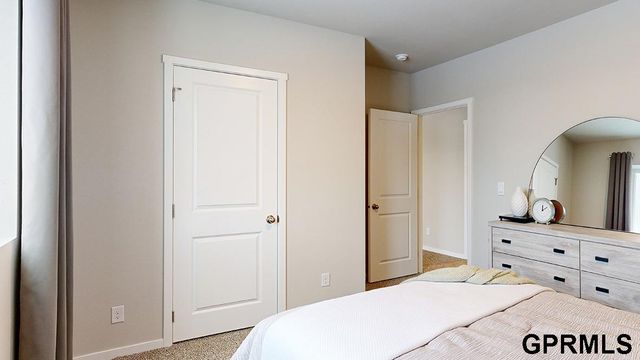 9623 N 173rd Avenue, Bennington, NE 68007