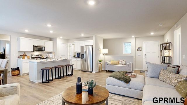 9623 N 173rd Avenue, Bennington, NE 68007