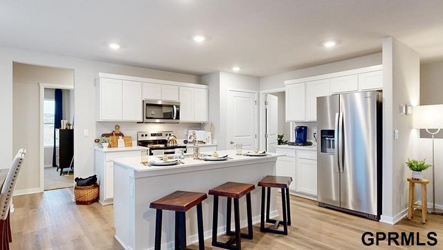 9623 N 173rd Avenue, Bennington, NE 68007