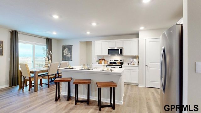 9623 N 173rd Avenue, Bennington, NE 68007