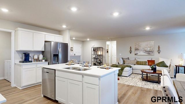 9623 N 173rd Avenue, Bennington, NE 68007