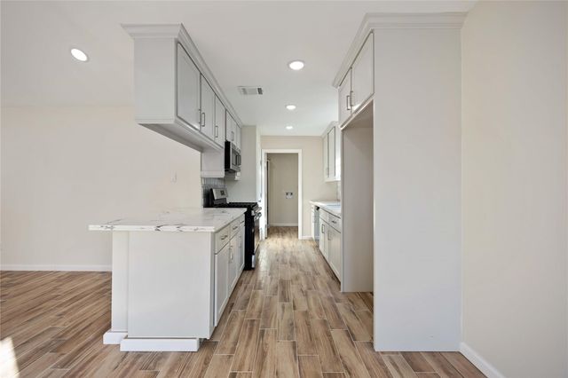 3205 Nebraska Street, Baytown, TX 77520