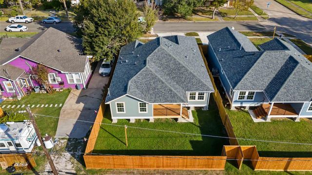 3205 Nebraska Street, Baytown, TX 77520