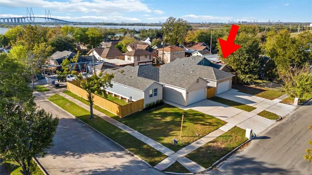 3205 Nebraska Street, Baytown, TX 77520