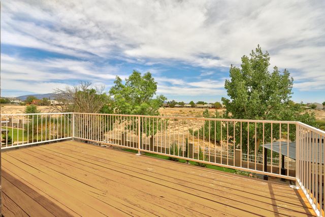 2832 W Island Loop SE, Rio Rancho, NM 87124