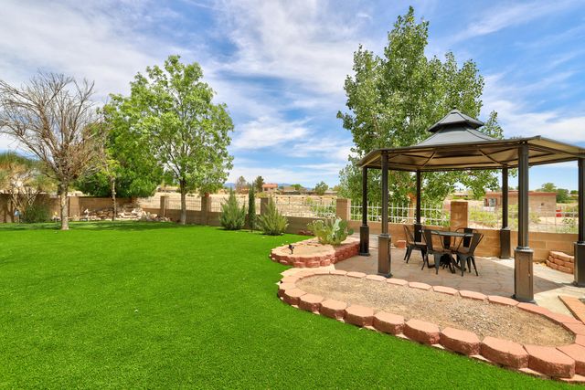 2832 W Island Loop SE, Rio Rancho, NM 87124