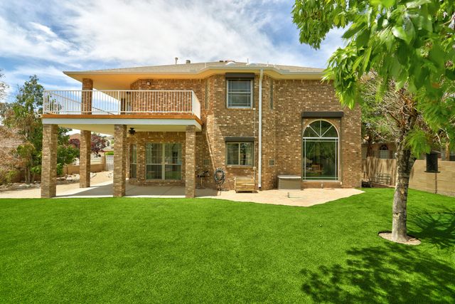 2832 W Island Loop SE, Rio Rancho, NM 87124