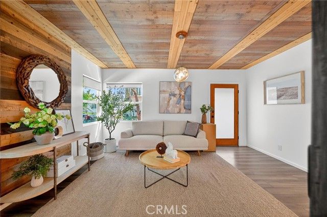 261 N Oak, Pasadena, CA 91107