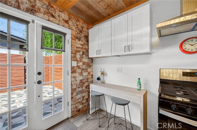 261 N Oak, Pasadena, CA 91107