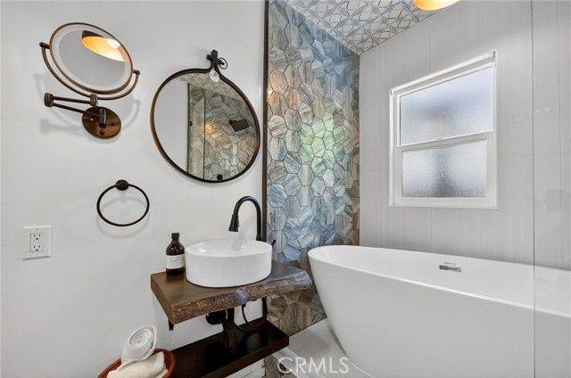 261 N Oak, Pasadena, CA 91107