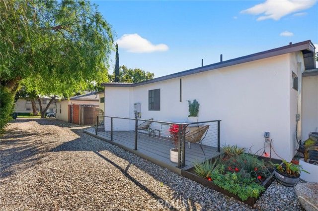 261 N Oak, Pasadena, CA 91107